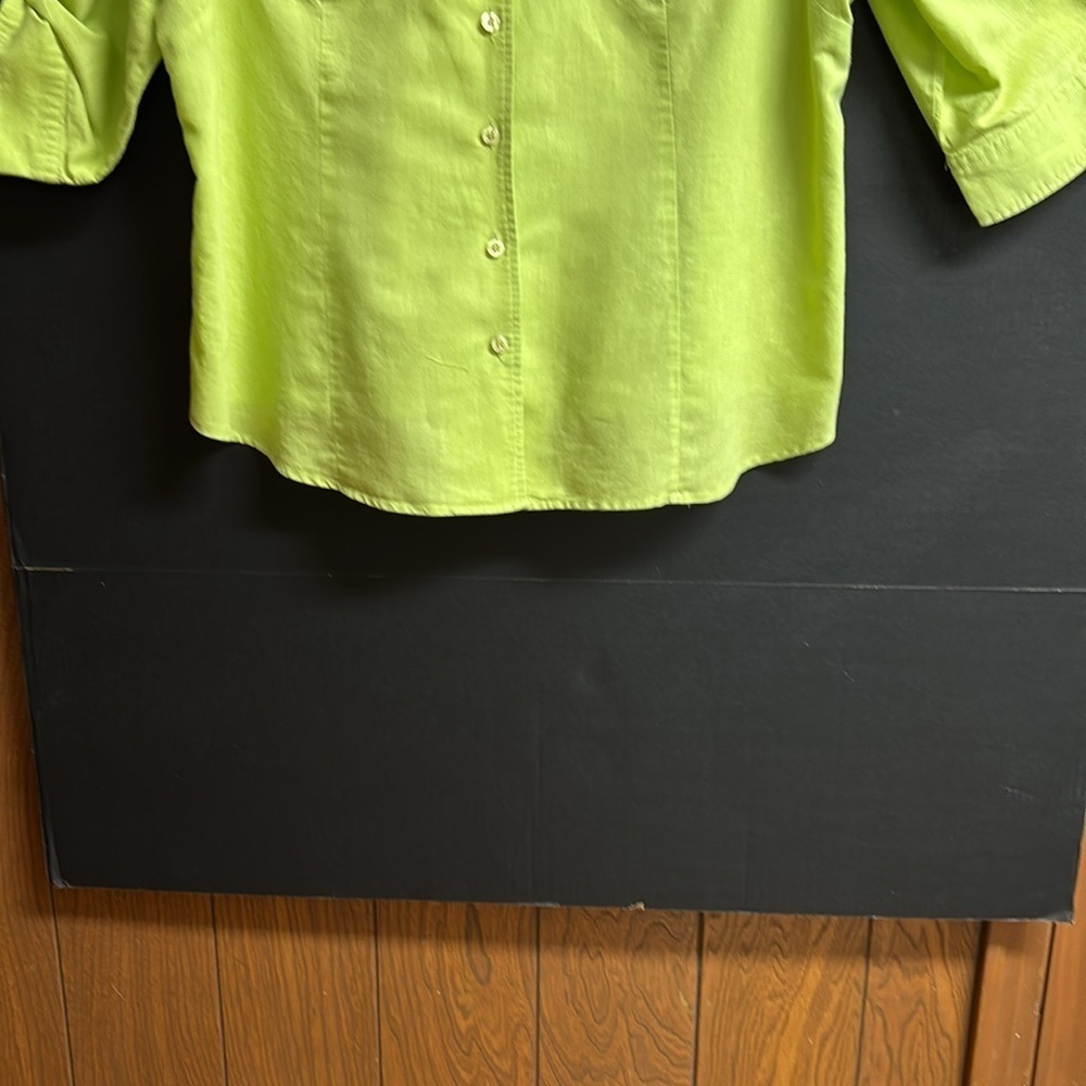 Carroll Reed Woman 100% Linen Lime Green Button Up Shirt Roll Tab Sleeve Size 1X - Picture 6 of 11
